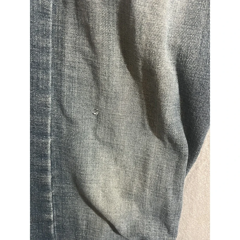 Signature by Levi Strauss  Co. these signature